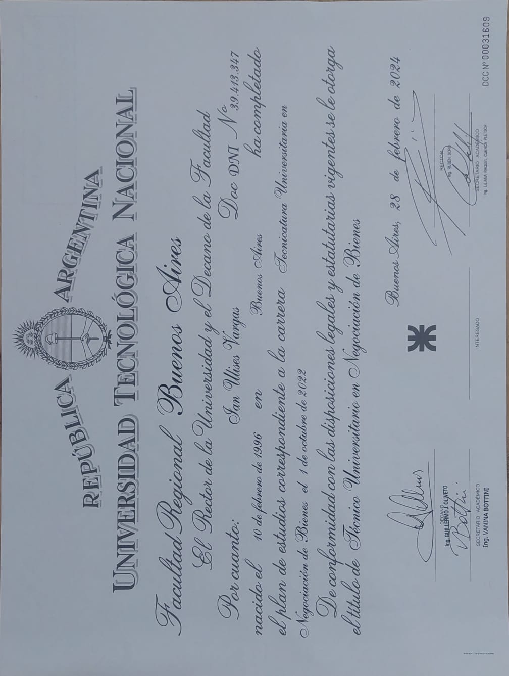 Diploma Universitario de Ian Vargas Corredor Inmobiliario